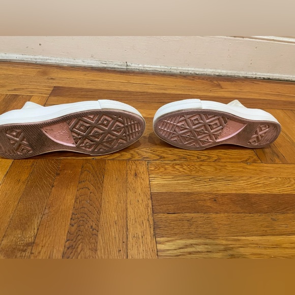 Converse Valentines Day Crafted with Love Sneakers - Picture 3 of 6